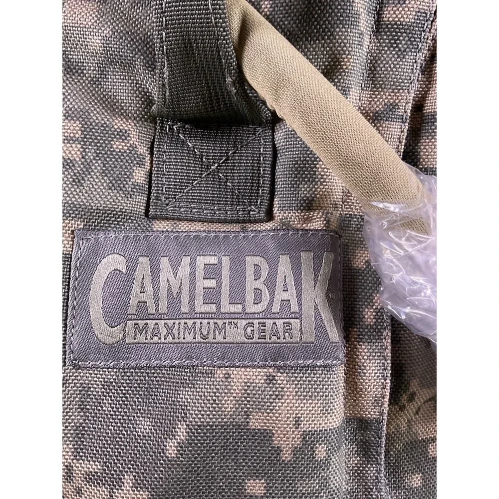 Camelbak Maximum Gear Hydration Backpack Thermobak Camo Military Reservoir New